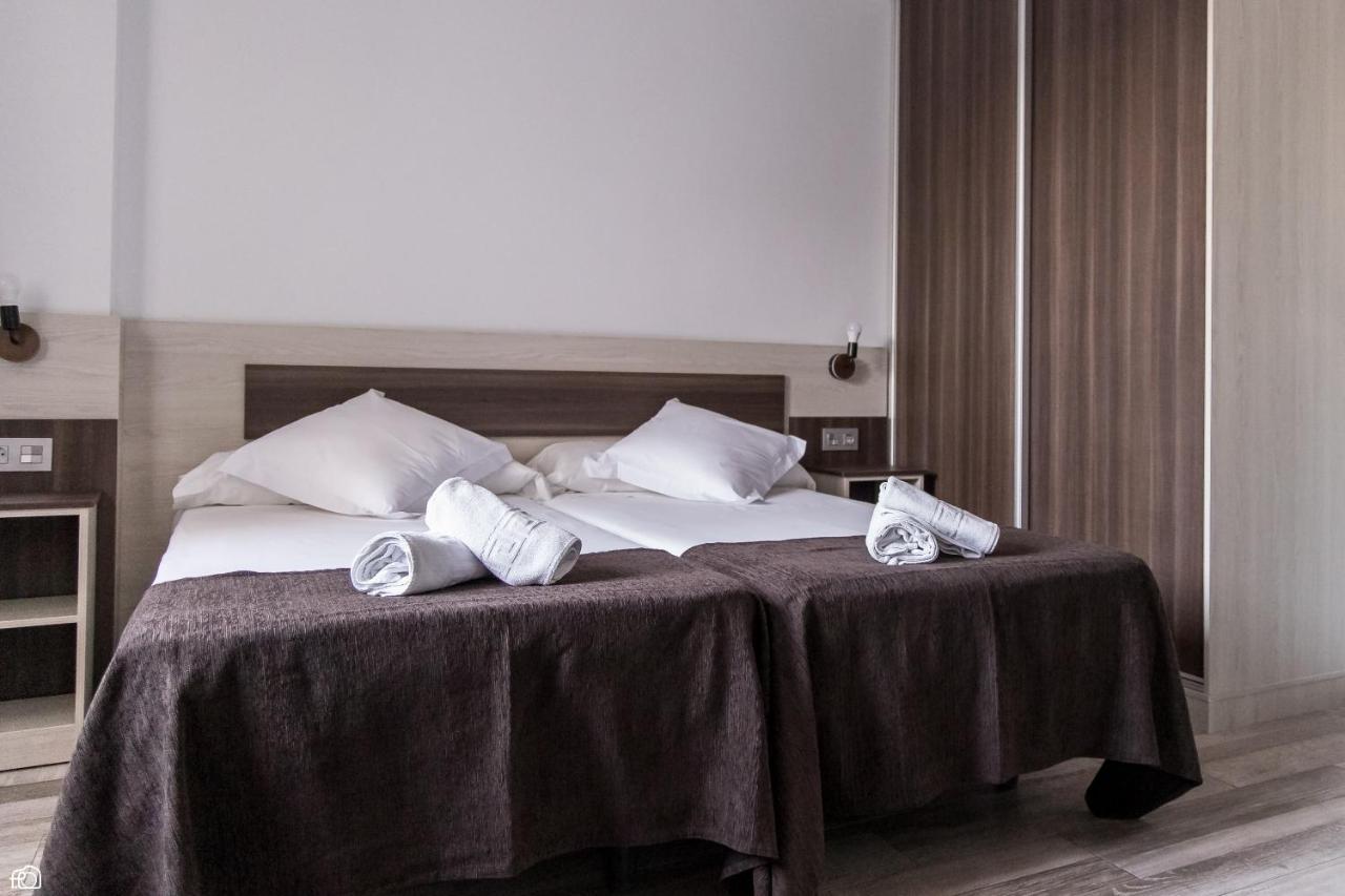 Meson Hostal La Cabana Медельїн Екстер'єр фото