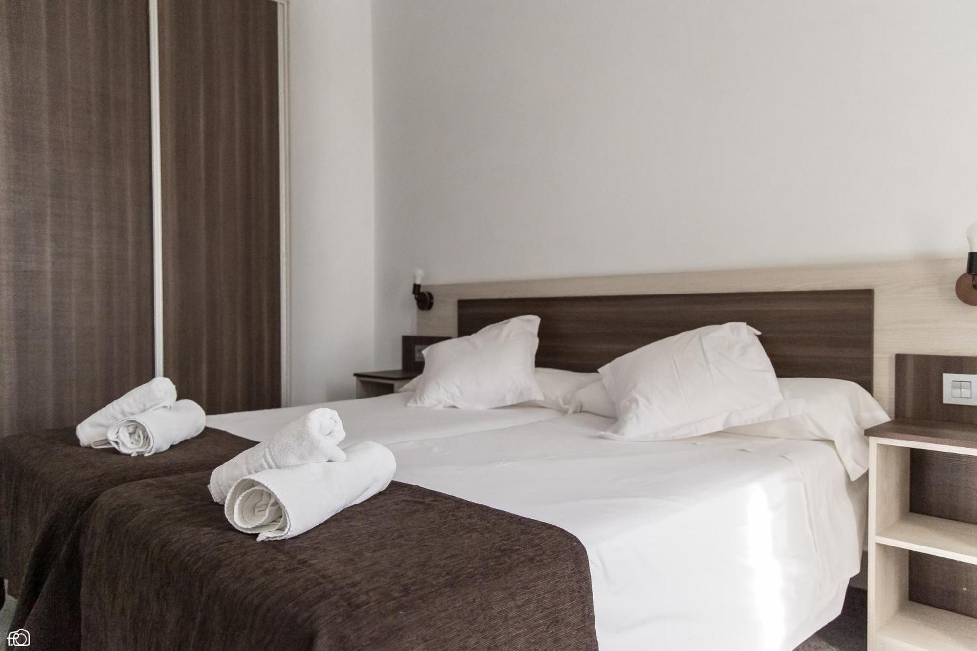 Meson Hostal La Cabana Медельїн Екстер'єр фото