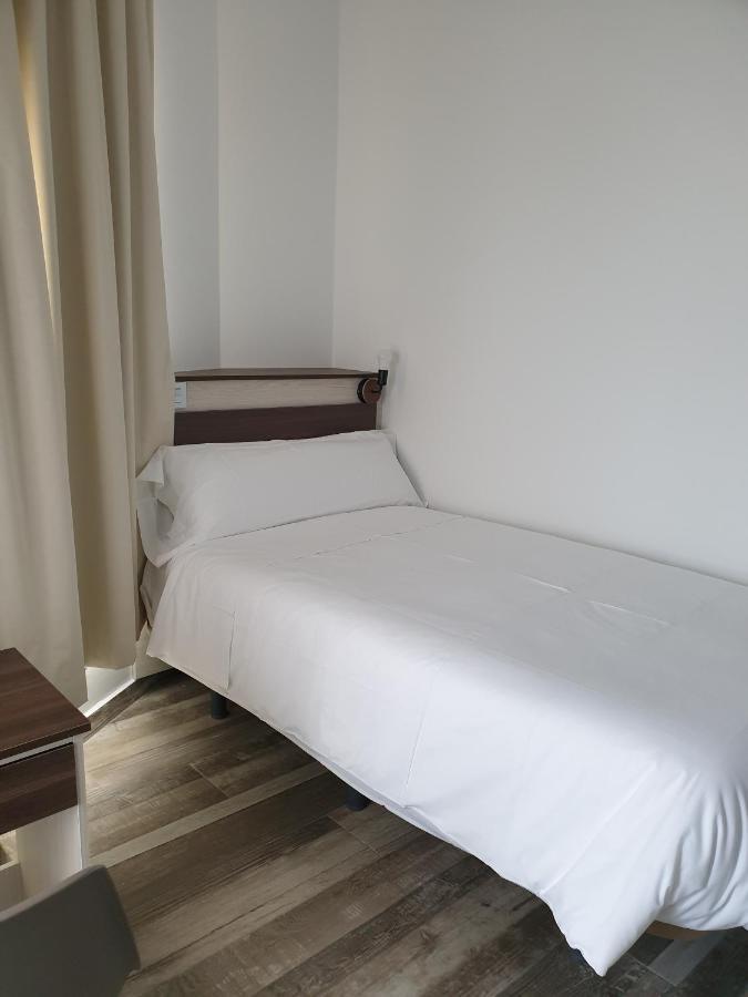 Meson Hostal La Cabana Медельїн Екстер'єр фото